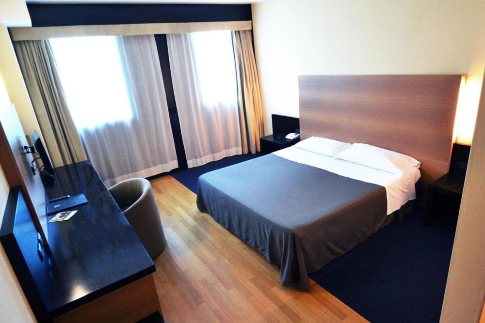 Golf Hotel Milano Opera Zewnętrze zdjęcie