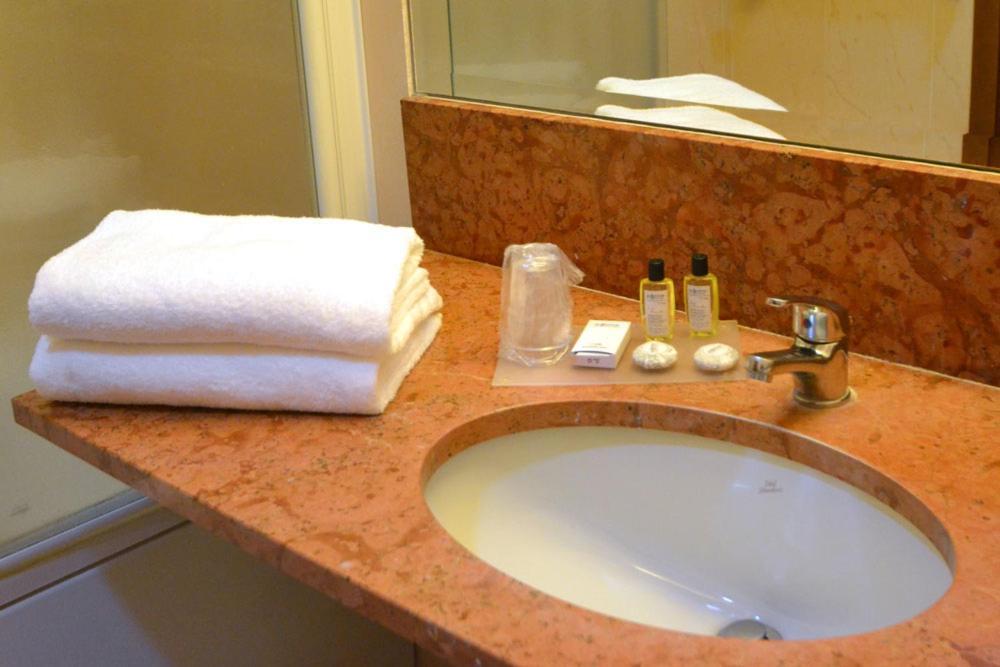Golf Hotel Milano Opera Zewnętrze zdjęcie