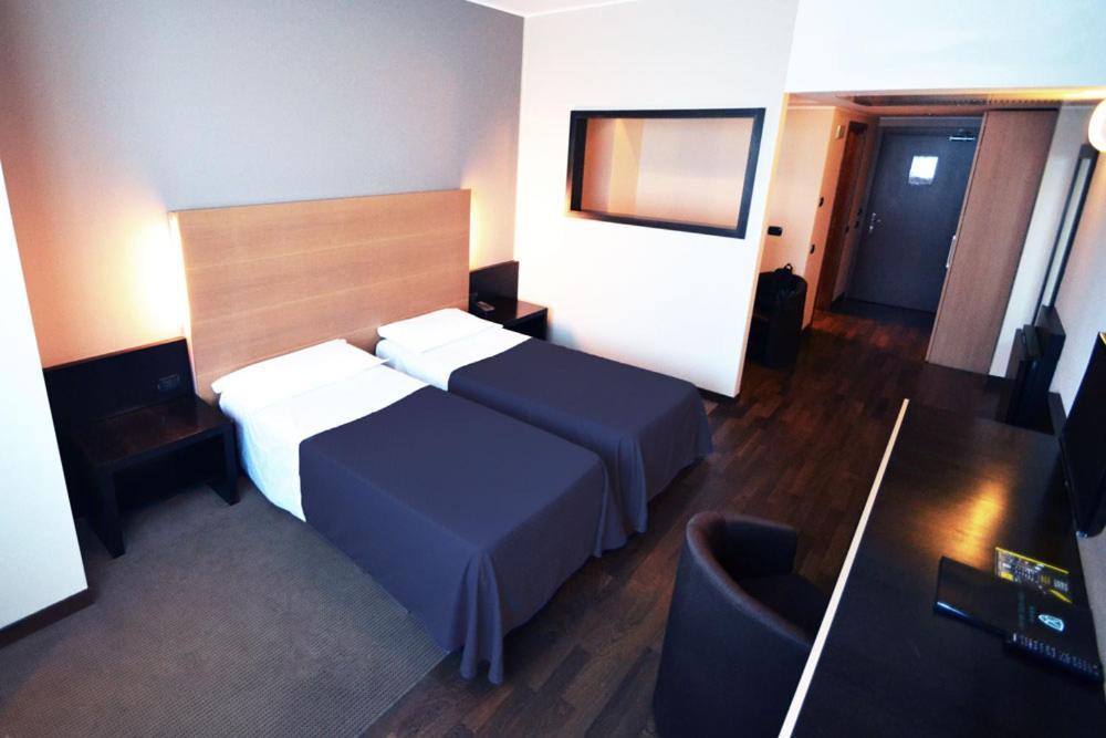 Golf Hotel Milano Opera Zewnętrze zdjęcie